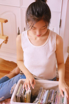 一边亲一边摸